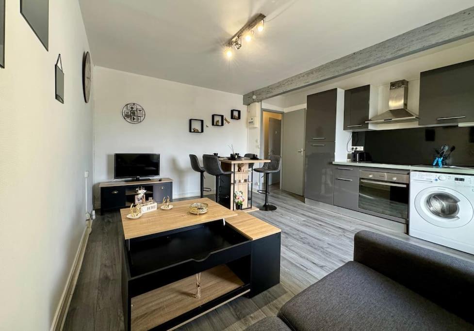 Isval Wifi-Hyper Centre Cognac Apartment Exterior photo